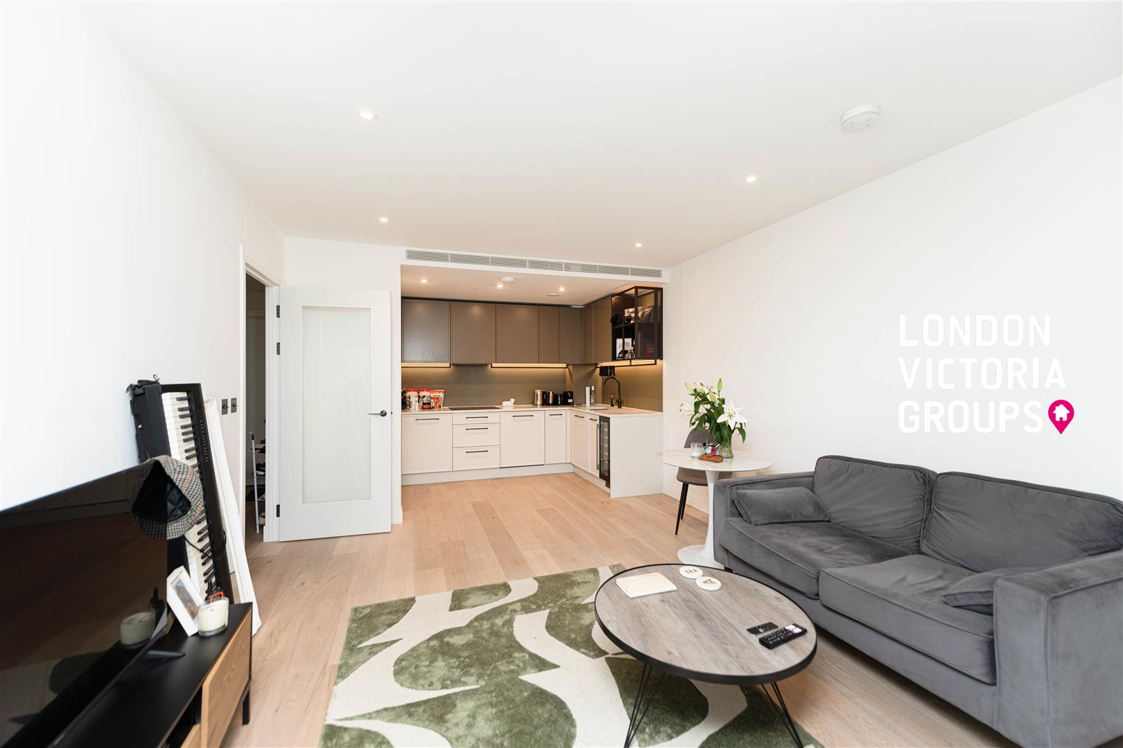 1 bed property in Westwood Building, 4 Lockgate Road, London